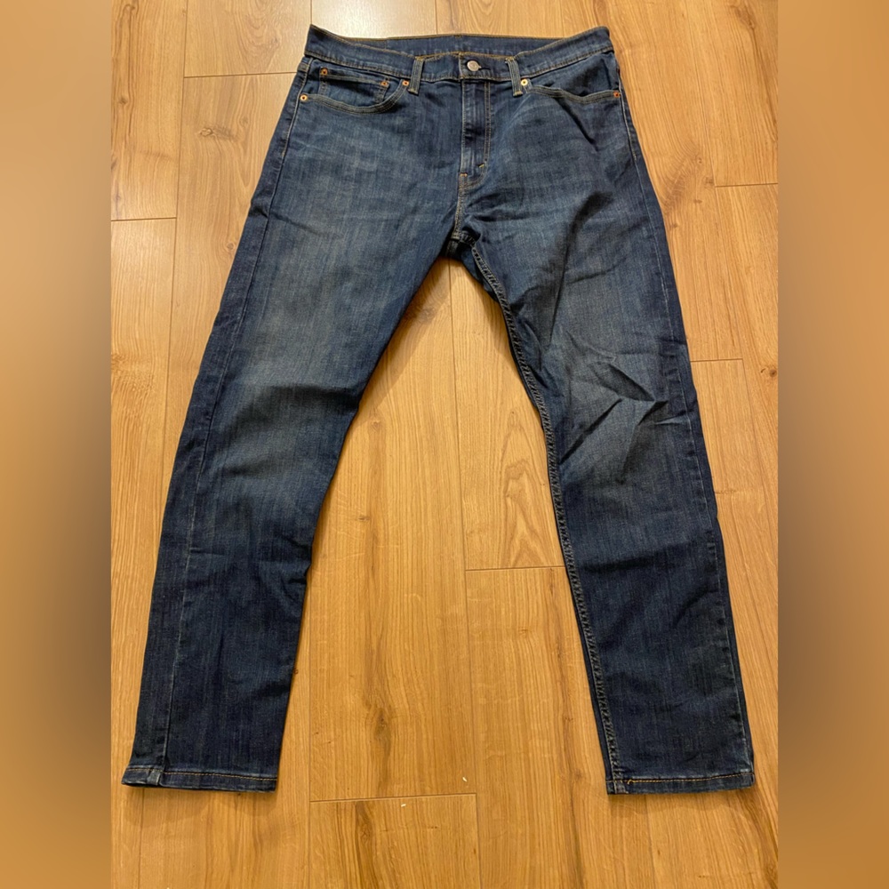 Levi blue jeans size 36x32